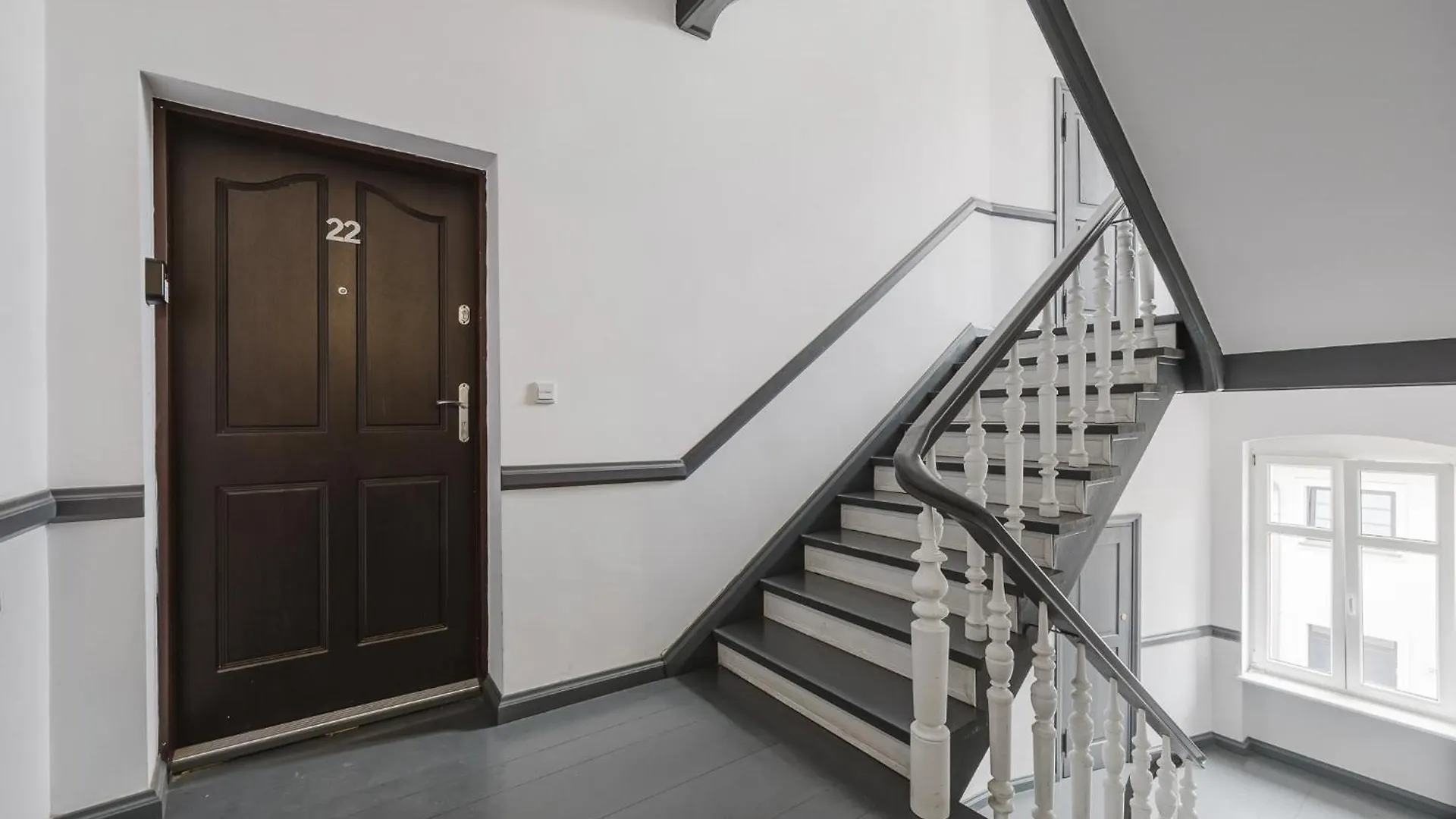 Jezyce Comfort Apartment By Bookinghost بوزنان