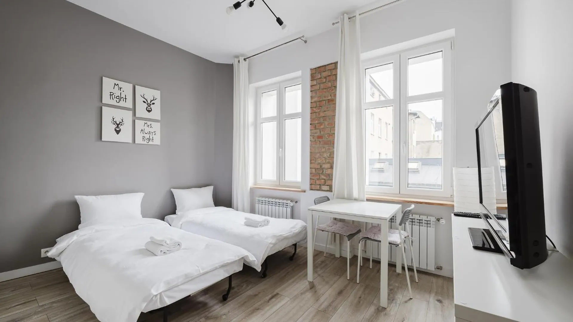 Jezyce Comfort Apartment By Bookinghost بوزنان